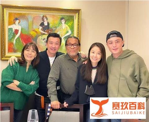 霍建华夫妇约会被偶遇！林心如素颜出镜变化大，脸蛋发福肤色黝黑