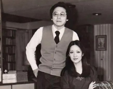 李敖与胡因梦结婚,无意撞见妻子上厕所后,为何立马离婚?