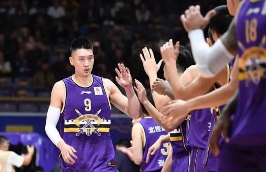 孙悦退役后首度发声称对篮球事业无愧于心仍有不舍，既然不舍为何退役？