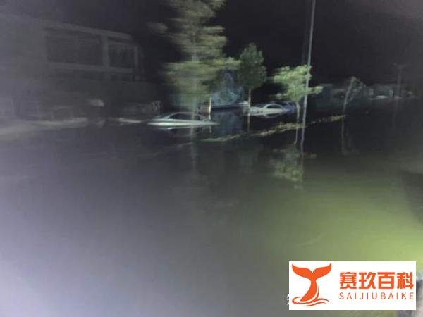 河南卫辉为何内涝积水这么严重？原因公布后很多人为什么不满意？