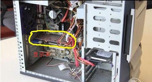 我电脑开机时，显卡的响声很大！！！怎么解决了？