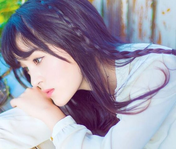 姐姐离婚后一直住我家，老婆让我问她要房租，我该咋办？